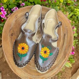 Embroidered Leather Sunflower Huaraches